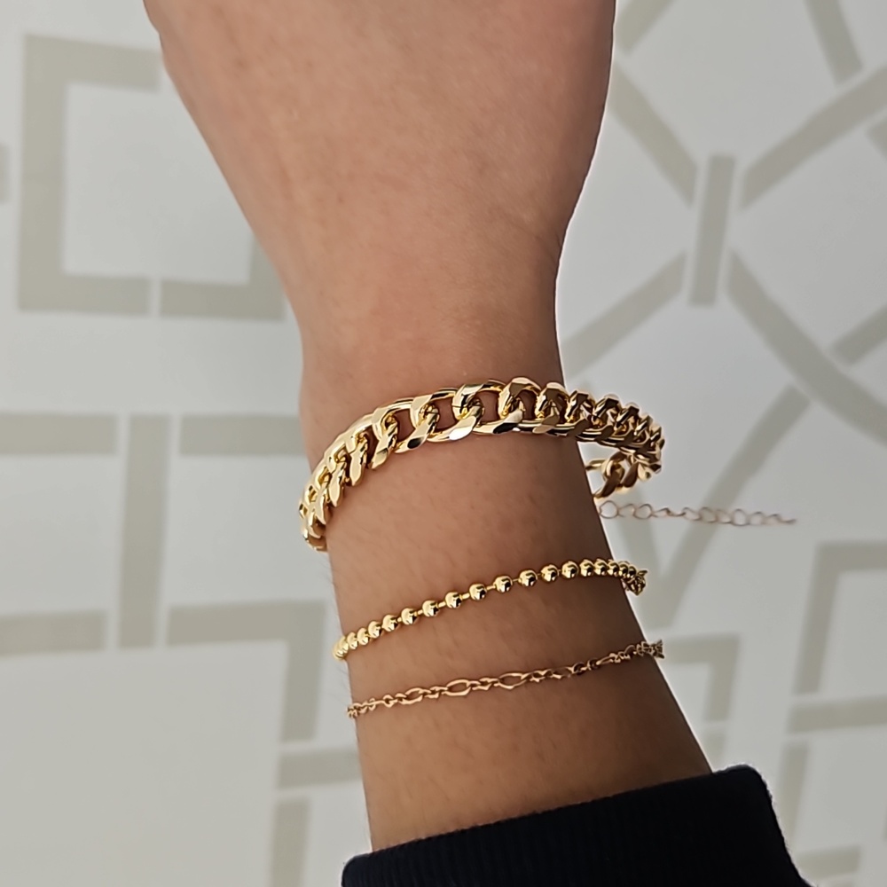 Gold-Toned Fashion Bracelet